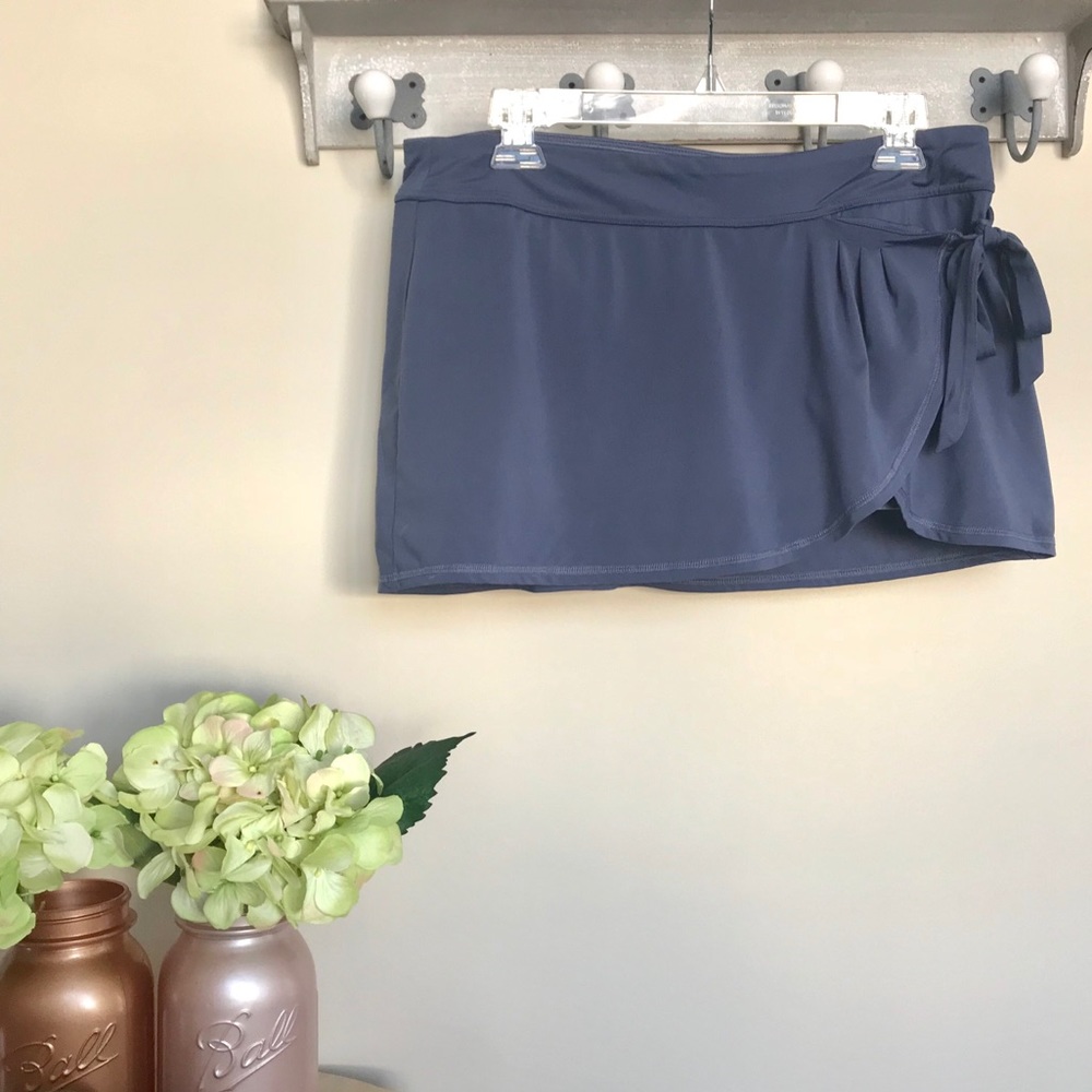 (Pending) Gap Body Fit Side Bow Tie Workout Skort